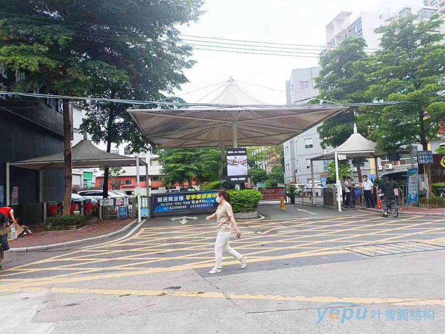 商业楼出入口膜结构-叶普膜结构